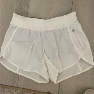 Lululemon track that short white NWOT
